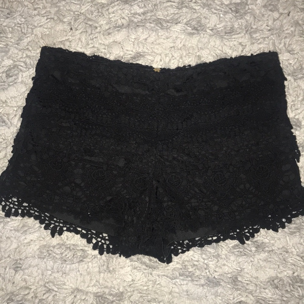 🖤Black Lace Shorts🖤
